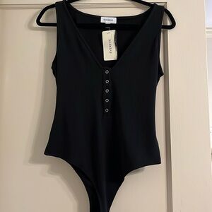 Evereve bodysuit. Size medium. New with tags!